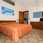Ξενοδοχείο με διαμερίσματα La Palma Marina dʼAndora